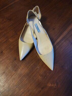 Prada Cipria Patent Leather Low Heel Pointed-Toe Pumps Size 10/41
